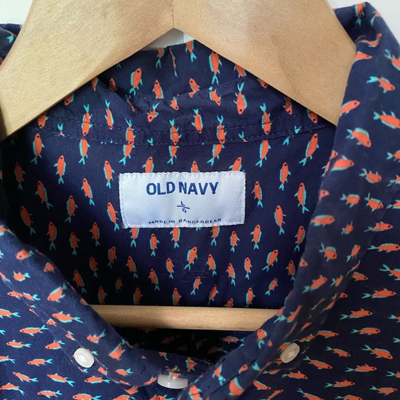 Old Navy Button up Short Sleeve Shirt - Picture 2 of 4